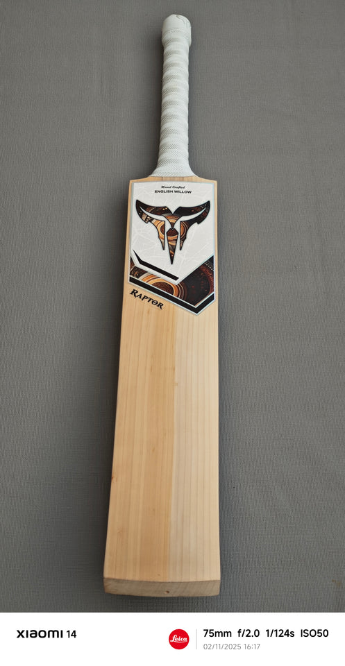 English Willow Bats - Precision Crafted. Power Delivered.