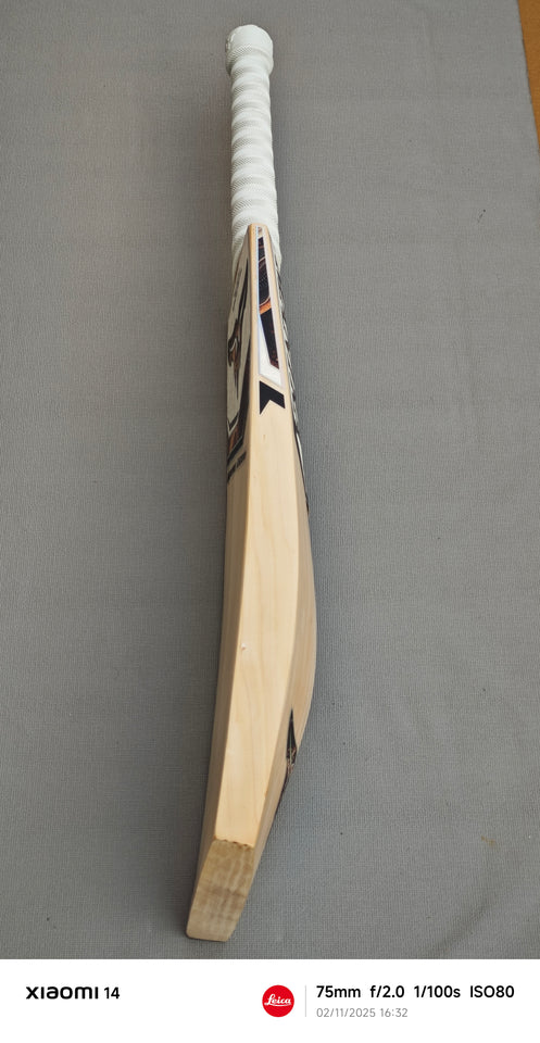 English Willow Bats - Precision Crafted. Power Delivered.